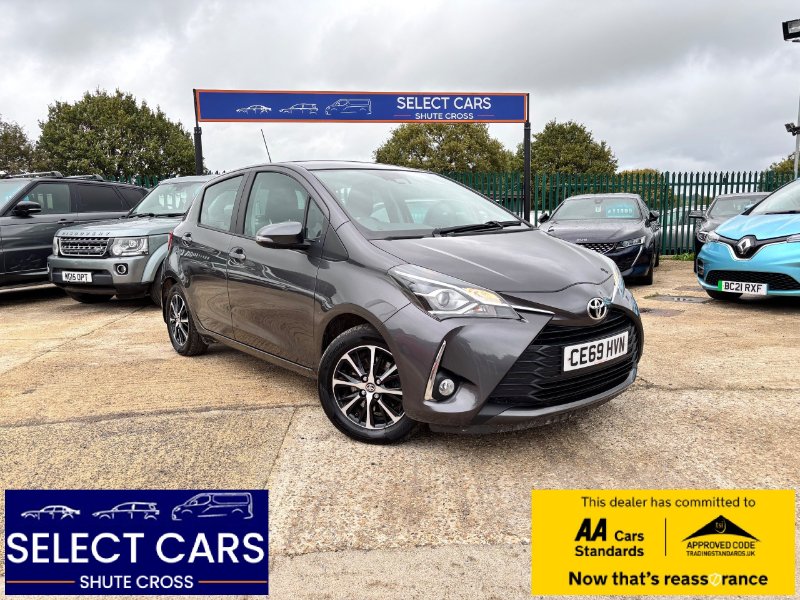 Toyota Yaris 1.5 VVT-i Icon Tech Hatchback 5dr Petrol Manual Euro 6 111 ps for sale in Axminster