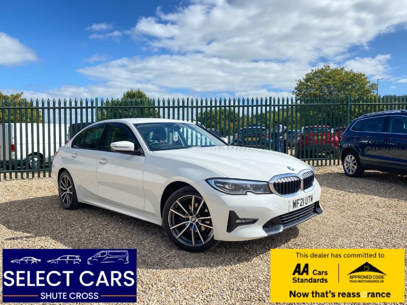 White BMW 3 Series 2.0 318i Sport Saloon 4dr Petrol Auto Euro 6 s/s 156 ps